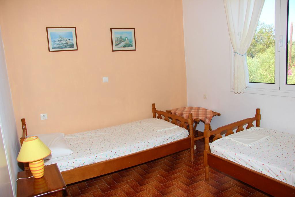 Eleni Houses Kompoi Exterior photo
